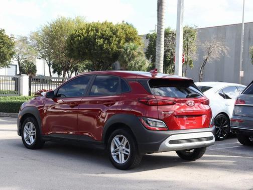 2022 Hyundai KONA SE