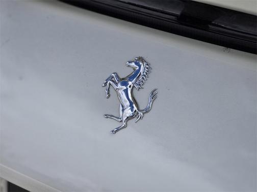 2022 Ferrari F8 Spider Base