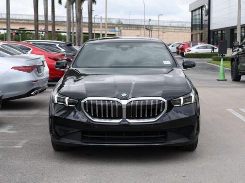 Black 2026 BMW 530 530i