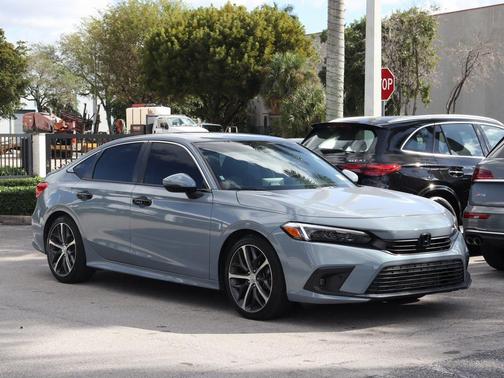 2022 Honda Civic Touring