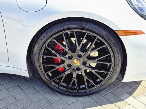 2022 Porsche 911 Carrera 4S