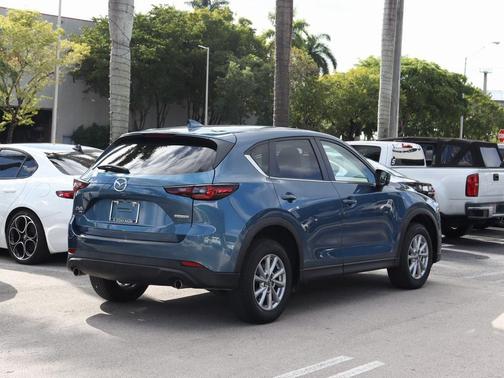 2023 Mazda CX-5 2.5 S Preferred Package