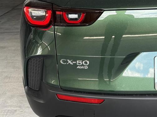 2025 Mazda CX-50 2.5 S Preferred Package