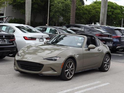 2023 Mazda MX-5 Miata RF Grand Touring