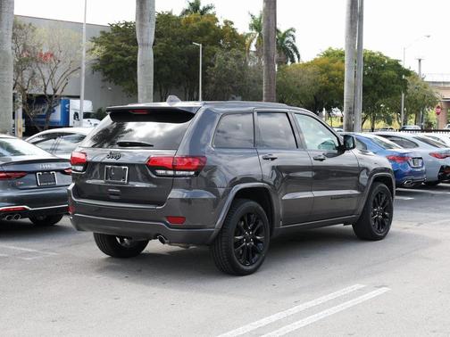 2021 Jeep Grand Cherokee Laredo