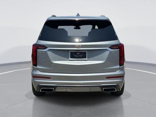 Argent Silver Metallic 2023 Cadillac XT6 Premium Luxury FWD
