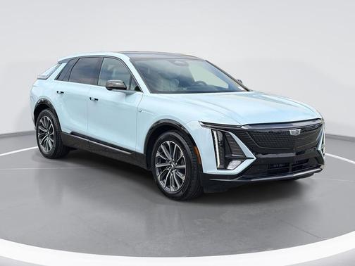 Nimbus Metallic 2024 Cadillac LYRIQ Sport