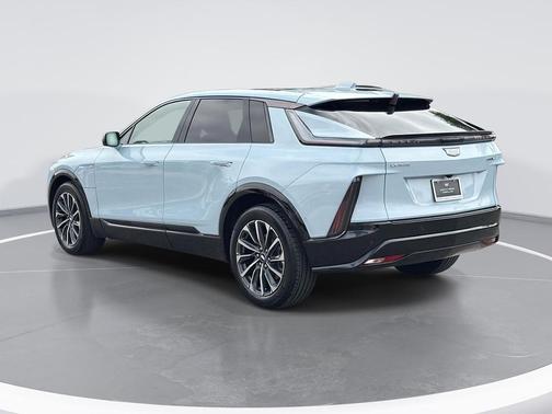 Nimbus Metallic 2024 Cadillac LYRIQ Sport