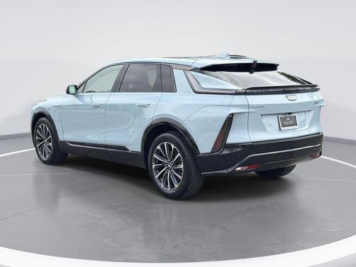 Nimbus Metallic 2024 Cadillac LYRIQ Sport