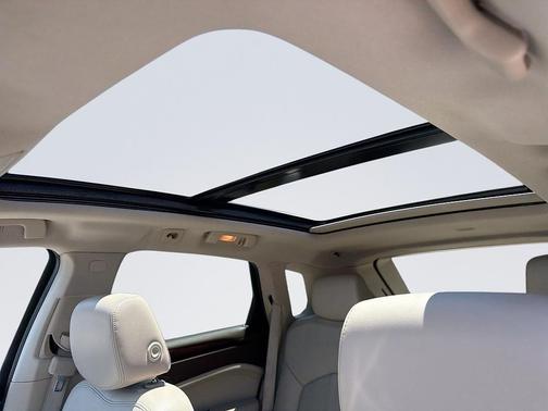 Platinum Ice Tricoat 2014 Cadillac SRX Premium Collection
