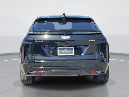 2026 Cadillac LYRIQ V