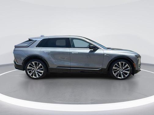Steel Metallic 2023 Cadillac LYRIQ Luxury