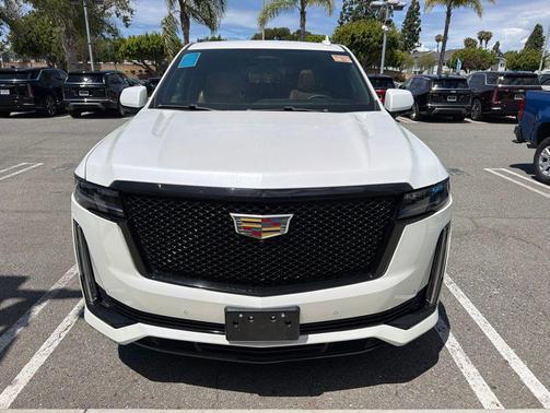Crystal White 2022 Cadillac Escalade ESV Sport