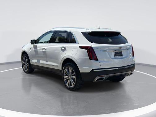 Crystal White Tricoat 2024 Cadillac XT5 Premium Luxury