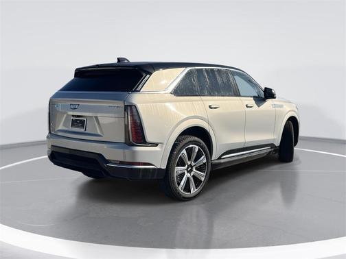 2025 Cadillac Escalade IQ Luxury 2