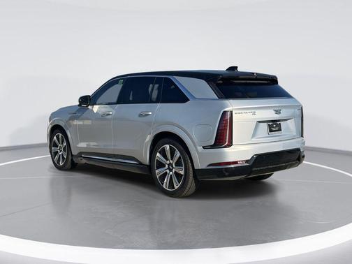 2025 Cadillac Escalade IQ Luxury 2