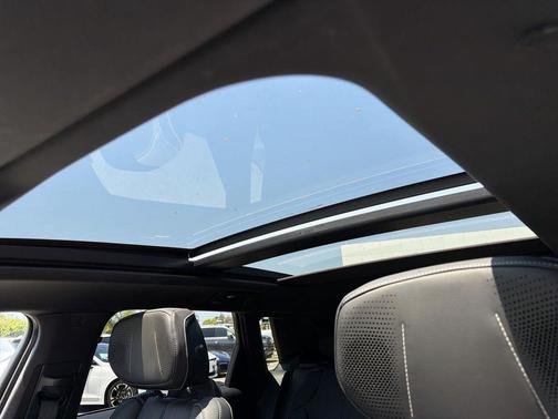 Stellar Black Metallic 2024 Cadillac LYRIQ Luxury