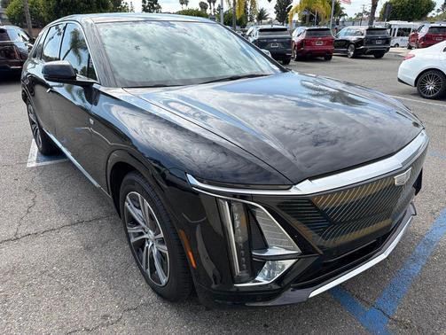 Stellar Black Metallic 2024 Cadillac LYRIQ Luxury