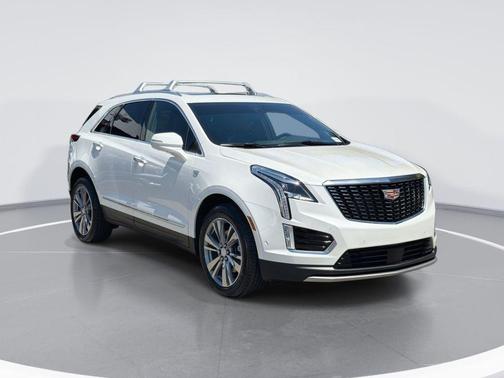Crystal White Tricoat 2025 Cadillac XT5 Premium Luxury