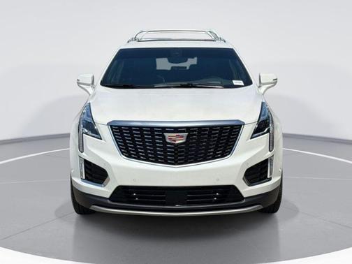 Crystal White Tricoat 2025 Cadillac XT5 Premium Luxury