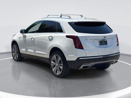 Crystal White Tricoat 2025 Cadillac XT5 Premium Luxury