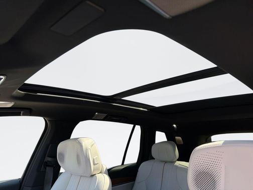 Radiant Red Tintcoat 2026 Cadillac VISTIQ Sport