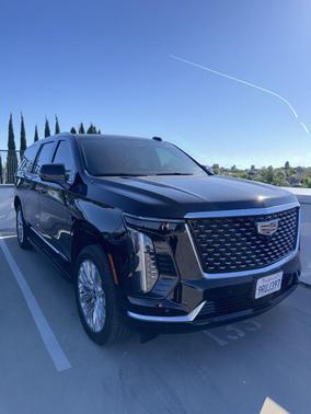 2025 Cadillac Escalade ESV Premium Luxury