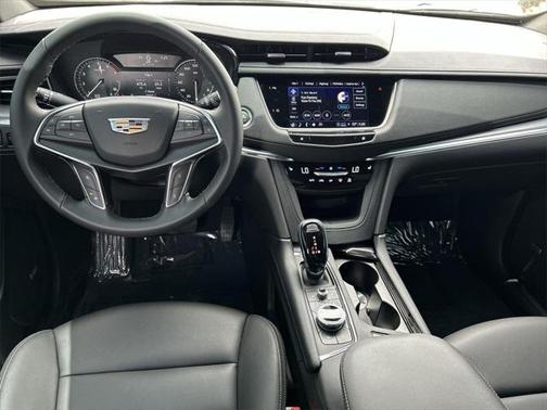 2024 Cadillac XT5 Luxury