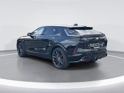 2026 Cadillac LYRIQ V Premium