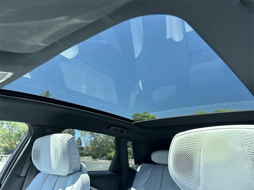 2023 Cadillac LYRIQ Luxury
