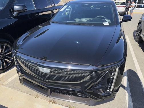 Stellar Black Metallic 2026 Cadillac LYRIQ V