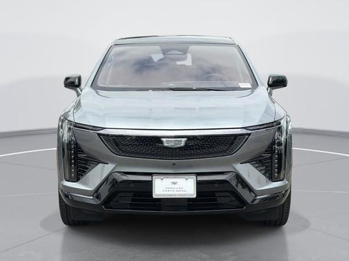 Argent Silver Metallic 2025 Cadillac OPTIQ Sport 2 AWD