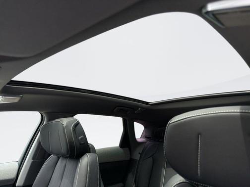 Argent Silver Metallic 2025 Cadillac OPTIQ Sport 2 AWD