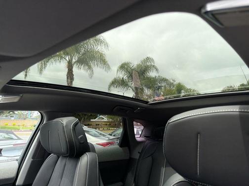 Argent Silver Metallic 2025 Cadillac OPTIQ Sport 2 AWD