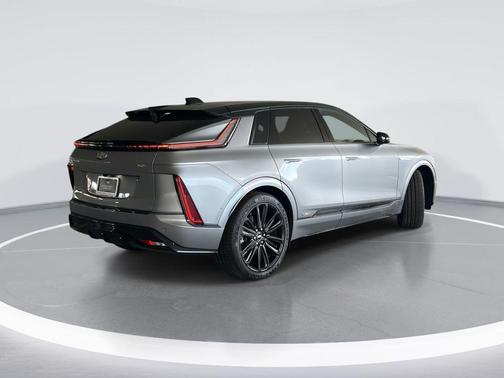 2026 Cadillac LYRIQ V