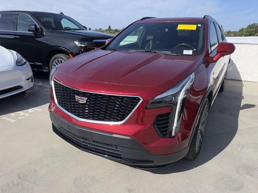 Red Horizon Tintcoat 2019 Cadillac XT4 Sport