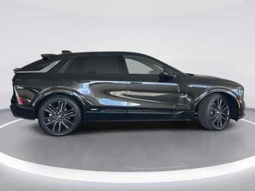 Stellar Black Metallic 2026 Cadillac LYRIQ V