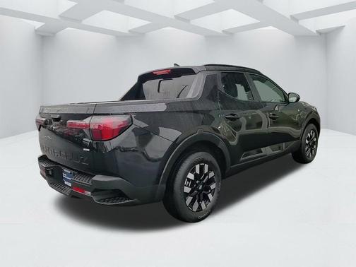 2025 Hyundai SANTA CRUZ SEL Activity