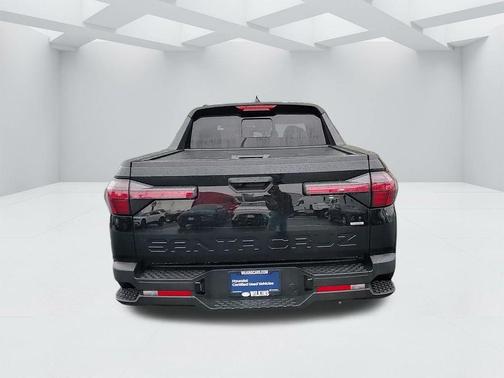 2025 Hyundai SANTA CRUZ SEL Activity