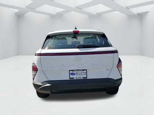 2025 Hyundai KONA SE