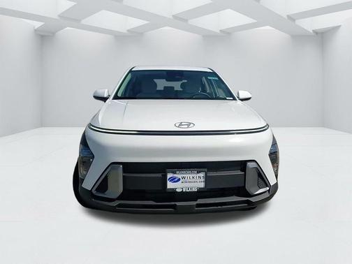 2025 Hyundai KONA SE
