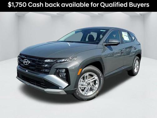 2025 Hyundai TUCSON SE