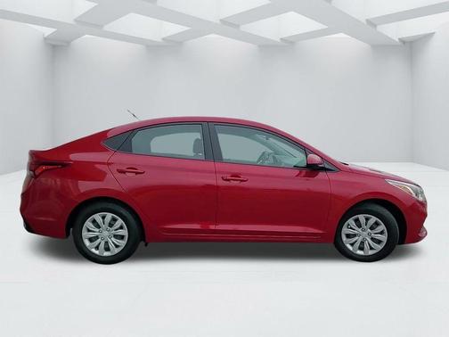 2021 Hyundai Accent SE