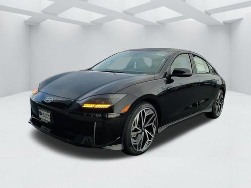 2025 Hyundai IONIQ 6 SEL