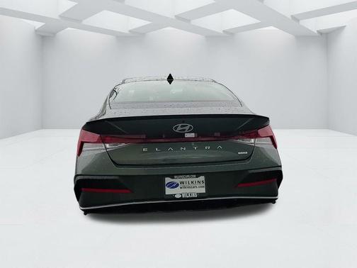 2025 Hyundai ELANTRA HEV SEL Sport