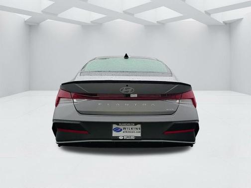 2025 Hyundai ELANTRA HEV SEL Sport
