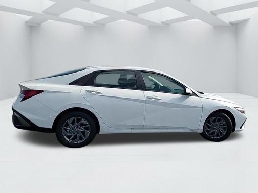 2025 Hyundai ELANTRA HEV Blue