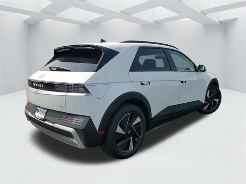 2025 Hyundai IONIQ 5 SEL