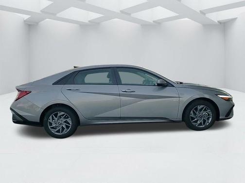 2026 Hyundai ELANTRA HEV Blue