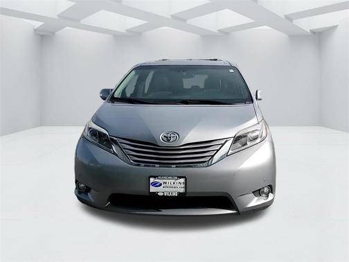 2016 Toyota Sienna Limited Premium